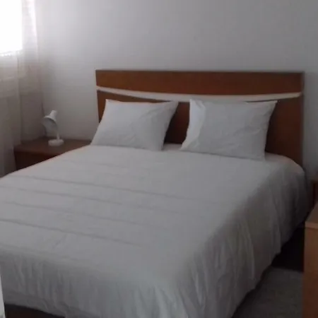 Armindo Amaral Apartamento *